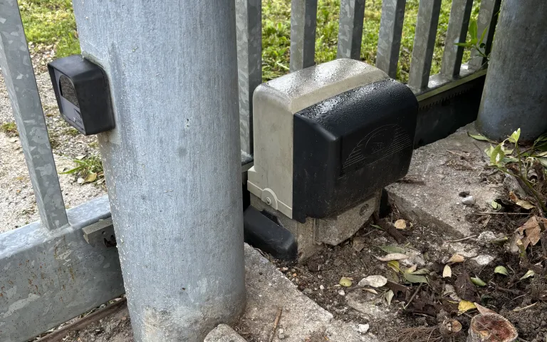 drsna dvoriščna vrata drsna dvoriščna vrata