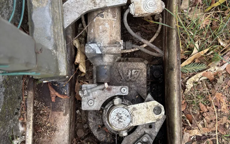 dvokrilna dvoriščna vrata dvokrilna dvoriščna vrata